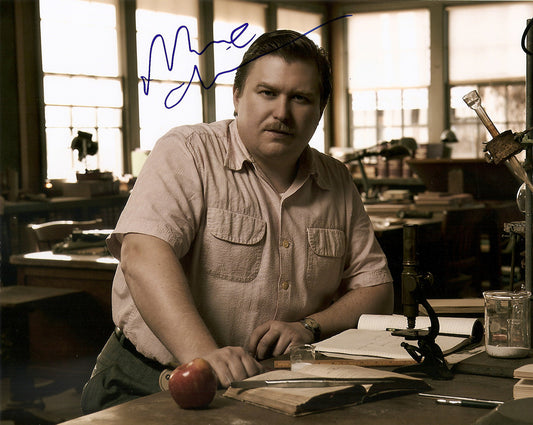 Michael Chernus